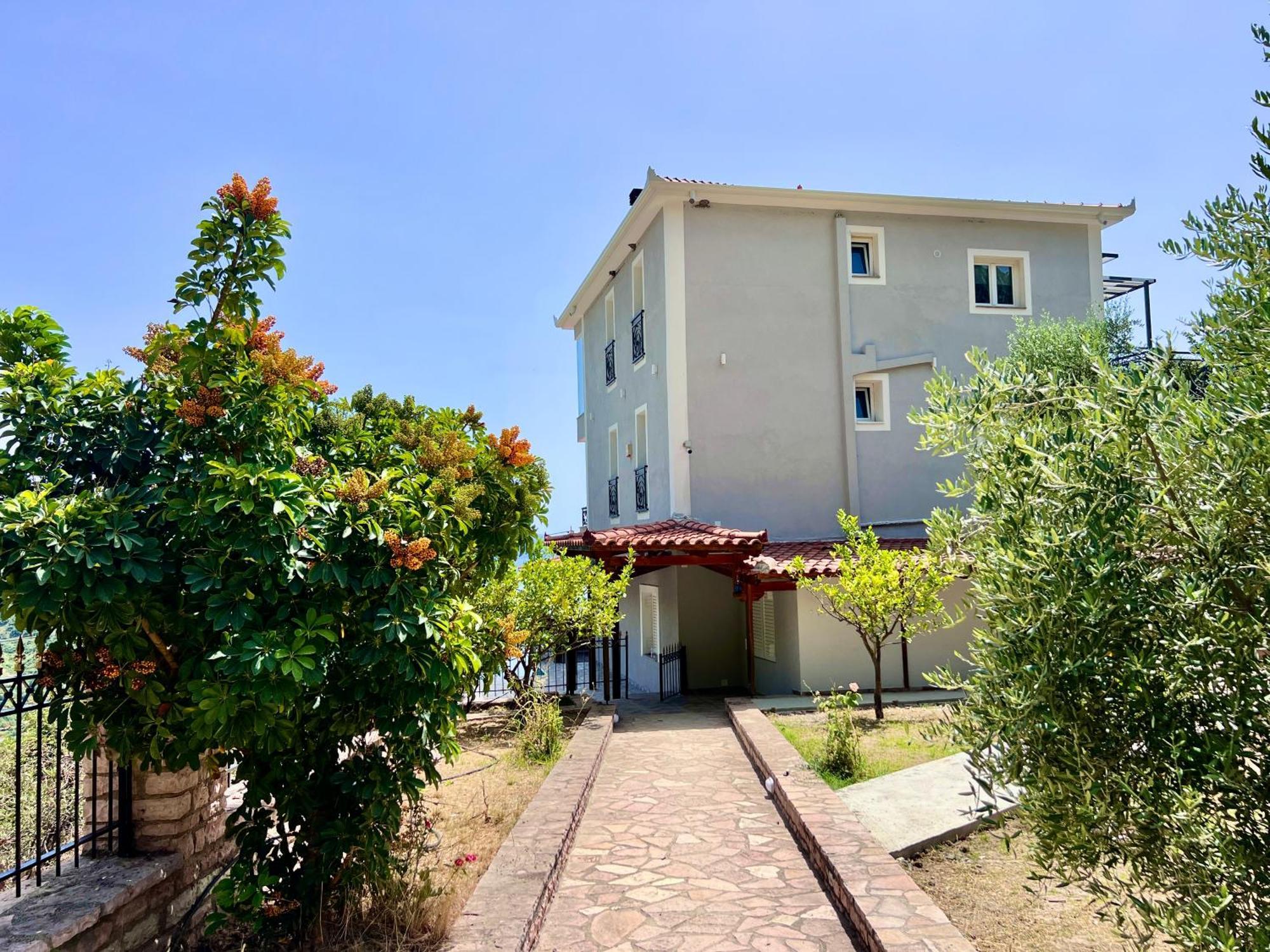 Vila Elezi Piqeras Борш Экстерьер фото